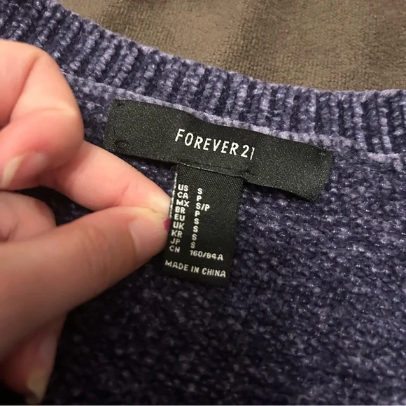 Forever 21 Chenille Cropped Sweater - Picture 3 of 6